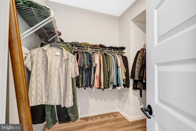 406 BROOKLAND GROVE DR NE, Washington, DC 20017