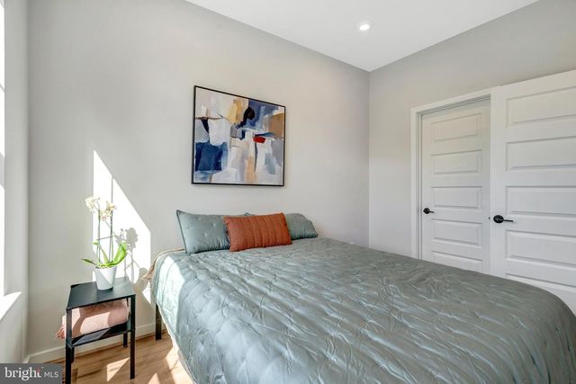 406 BROOKLAND GROVE DR NE, Washington, DC 20017