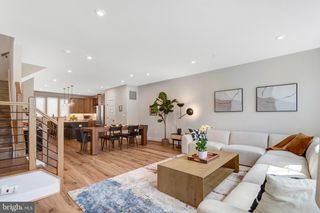 406 BROOKLAND GROVE DR NE, Washington, DC 20017