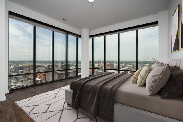 270 Hennepin Avenue 2006, Minneapolis, MN 55401