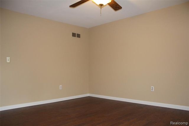 789 Dressler Lane, Rochester Hills, MI 48307