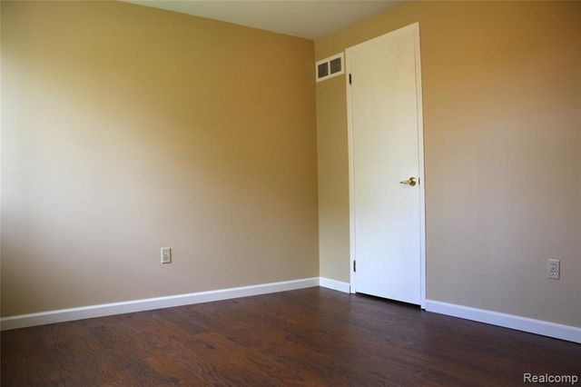 789 Dressler Lane, Rochester Hills, MI 48307