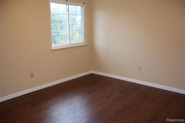 789 Dressler Lane, Rochester Hills, MI 48307