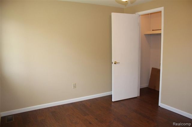 789 Dressler Lane, Rochester Hills, MI 48307