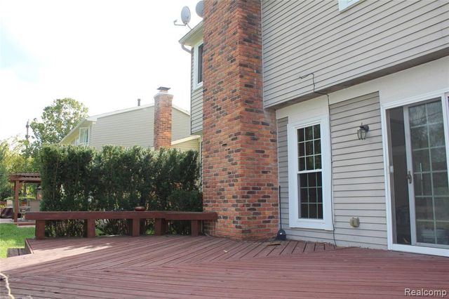 789 Dressler Lane, Rochester Hills, MI 48307