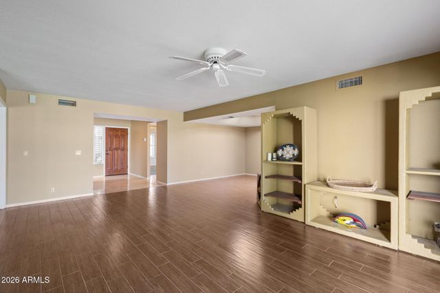 19224 N 93RD Avenue, Peoria, AZ 85382