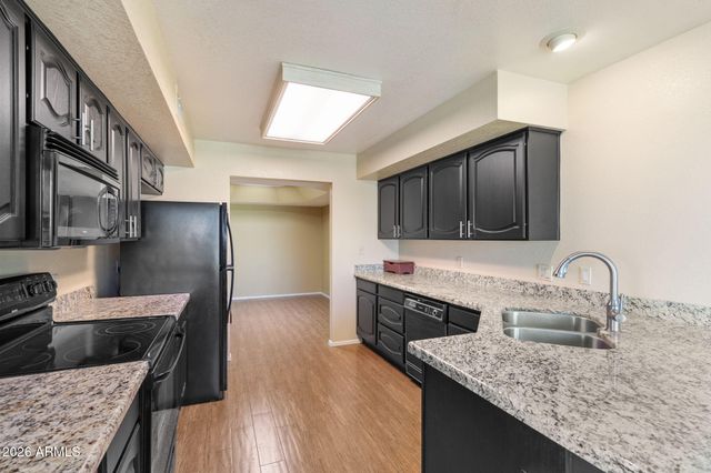 19224 N 93RD Avenue, Peoria, AZ 85382