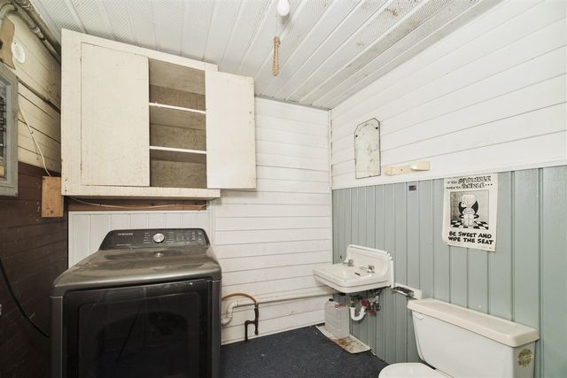 221 5th Street, Manistee, MI 49660