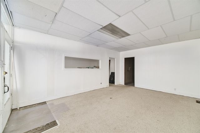 221 5th Street, Manistee, MI 49660