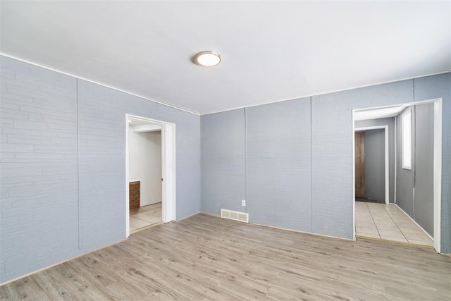 221 5th Street, Manistee, MI 49660