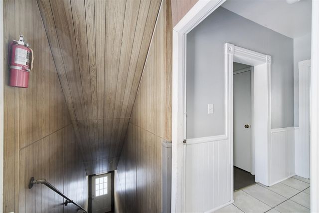 221 5th Street, Manistee, MI 49660