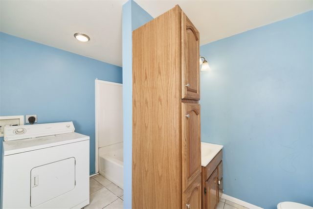 221 5th Street, Manistee, MI 49660