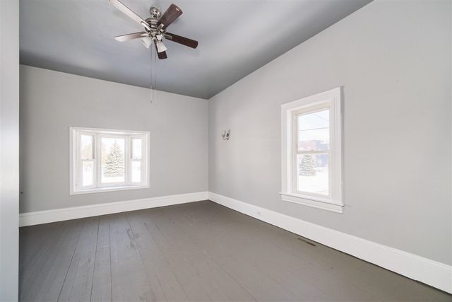 221 5th Street, Manistee, MI 49660