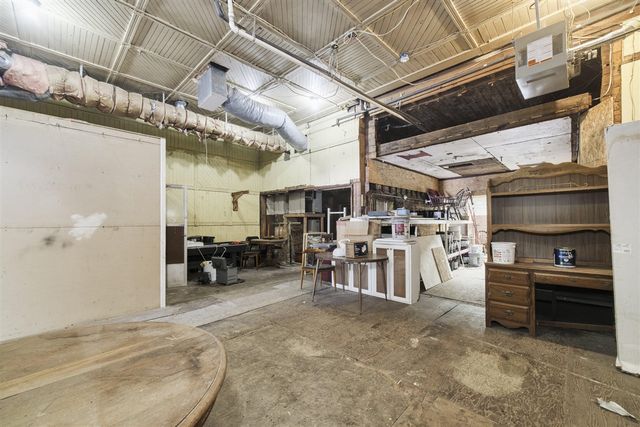 221 5th Street, Manistee, MI 49660