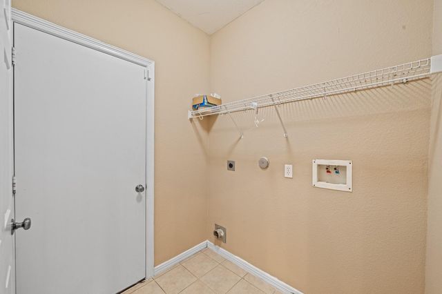 8711 Preston Field Lane, Houston, TX 77095