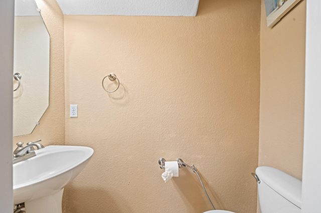 8711 Preston Field Lane, Houston, TX 77095