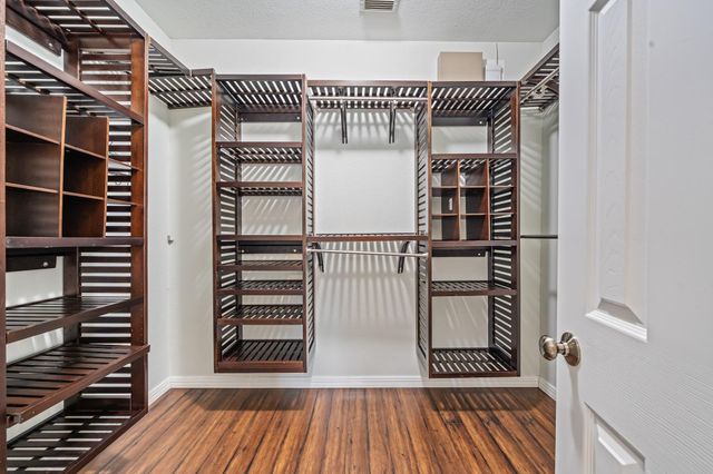 8711 Preston Field Lane, Houston, TX 77095