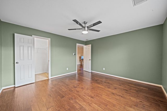 8711 Preston Field Lane, Houston, TX 77095