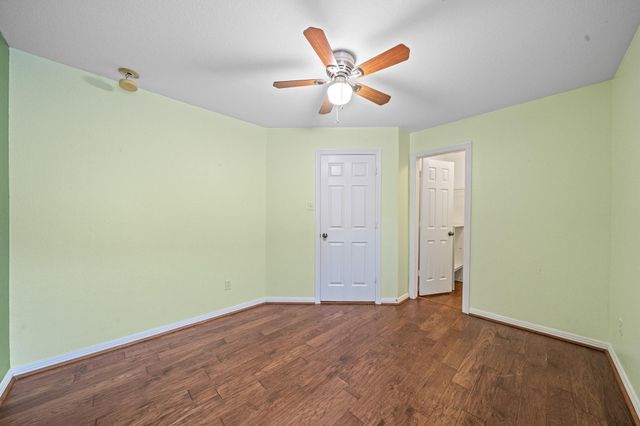 8711 Preston Field Lane, Houston, TX 77095