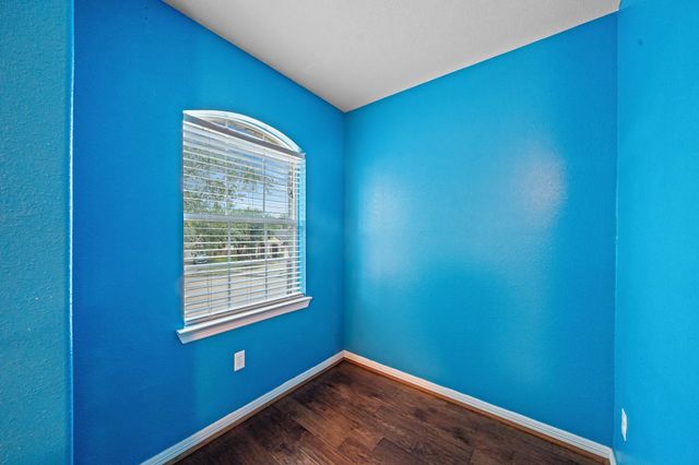 8711 Preston Field Lane, Houston, TX 77095