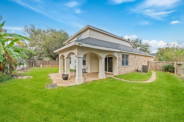 8711 Preston Field Lane, Houston, TX 77095
