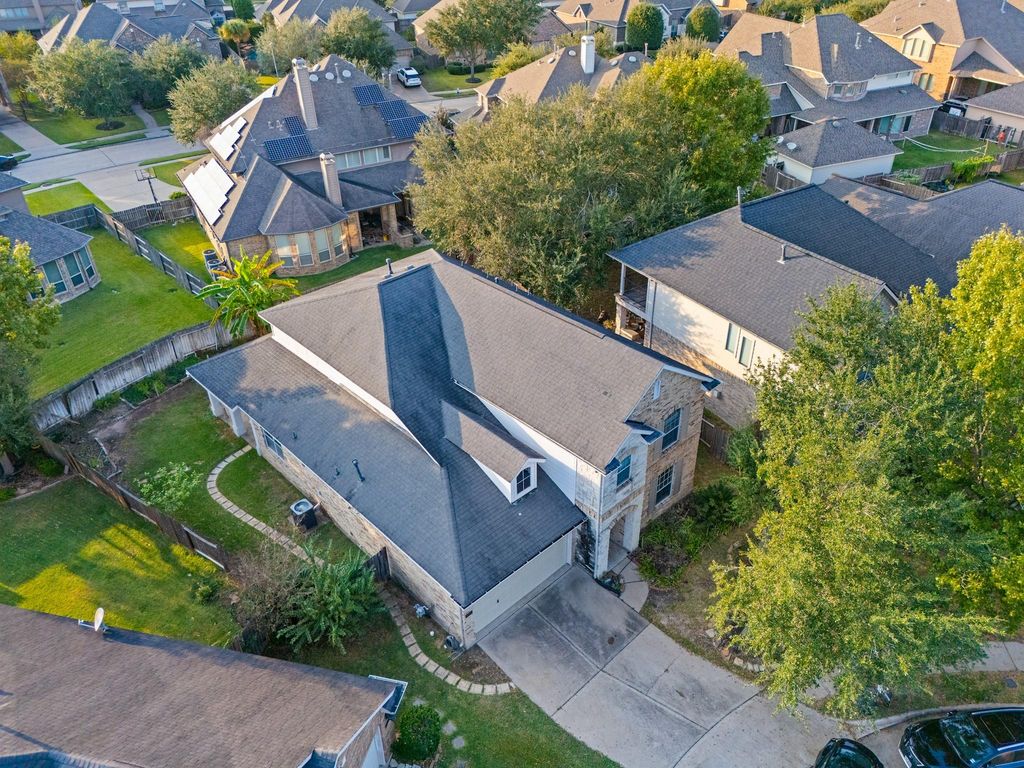 8711 Preston Field Lane, Houston, TX 77095