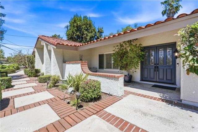 2101 Pioneer Avenue, Fullerton, CA 92831