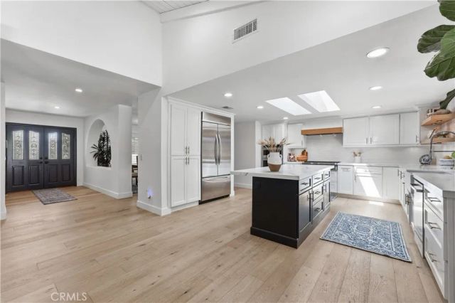 2101 Pioneer Avenue, Fullerton, CA 92831