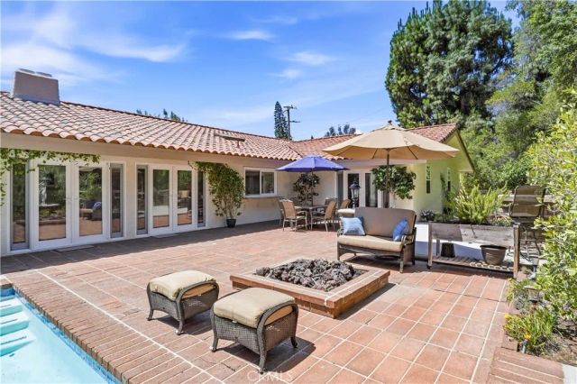 2101 Pioneer Avenue, Fullerton, CA 92831