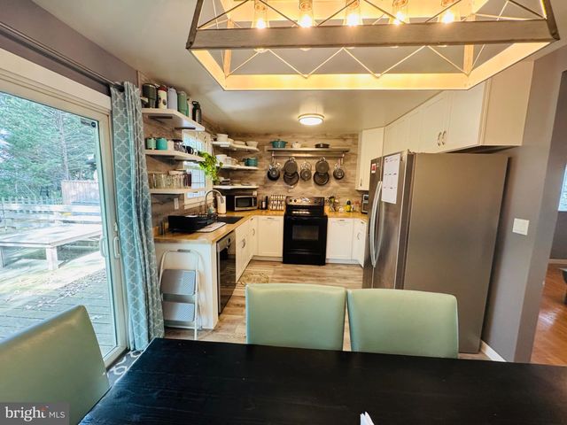 19 SEVERNDALE RD, Severna Park, MD 21146