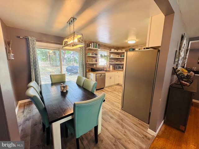19 SEVERNDALE RD, Severna Park, MD 21146