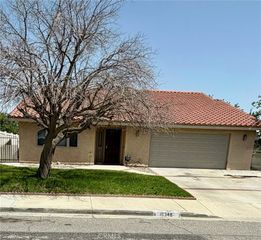 16340 Camelback, Victorville, CA 92395