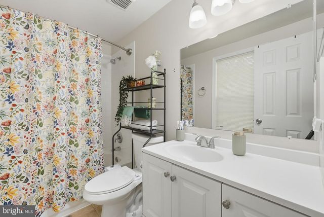 5809 WOOD POPPY CT, Burke, VA 22015