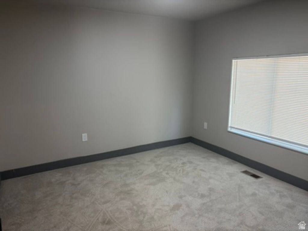 233 N 4TH ST, Tooele, UT 84074 — photo 2