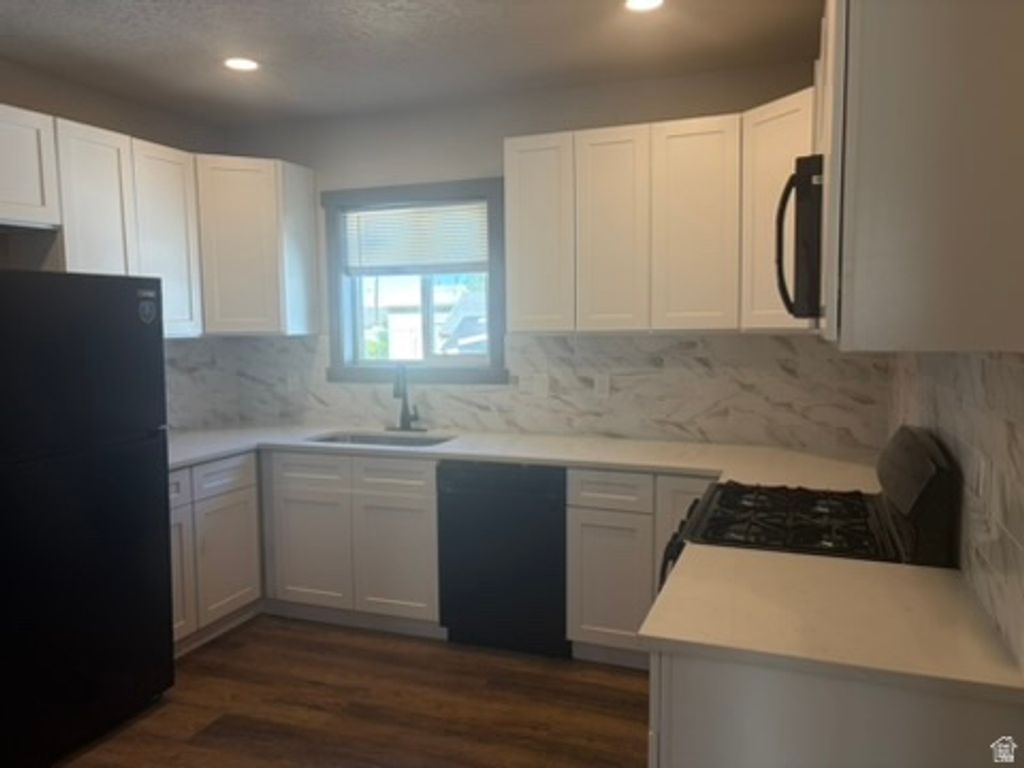233 N 4TH ST, Tooele, UT 84074 — photo 3