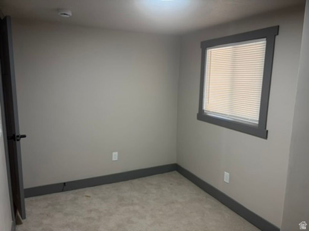 233 N 4TH ST, Tooele, UT 84074 — photo 5