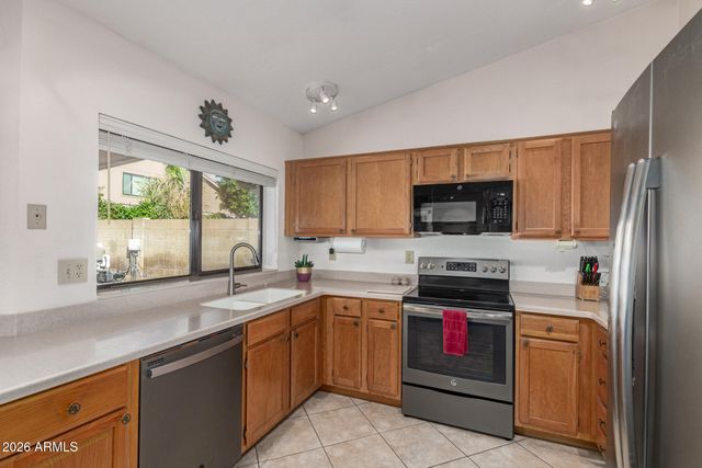 8956 E VOLTAIRE Drive, Scottsdale, AZ 85260