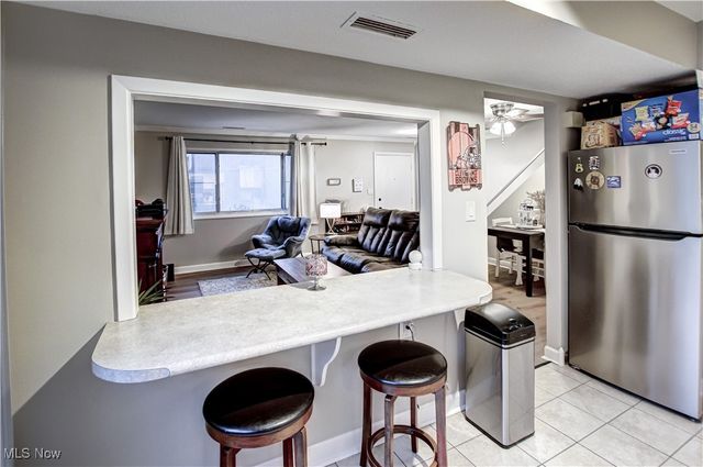 26686 Lake Of The Falls Boulevard, Olmsted Falls, OH 44138