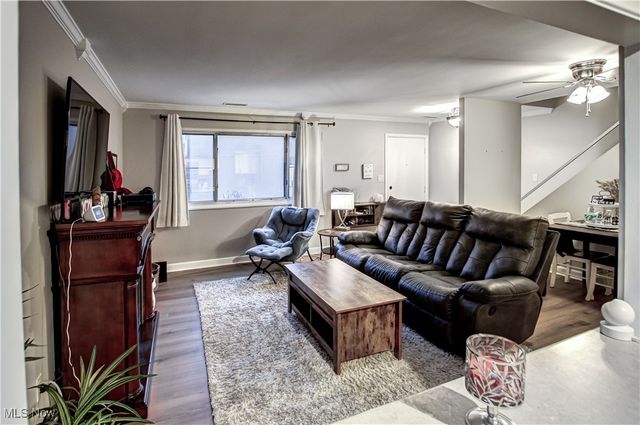 26686 Lake Of The Falls Boulevard, Olmsted Falls, OH 44138