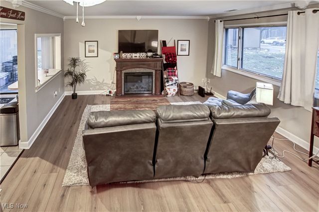 26686 Lake Of The Falls Boulevard, Olmsted Falls, OH 44138