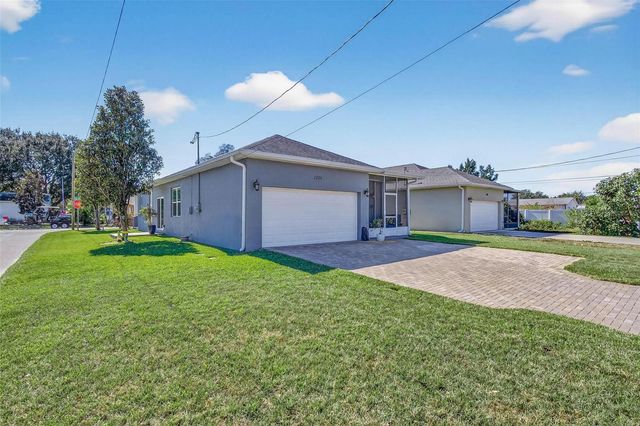 1301 36TH AVENUE N, St Petersburg, FL 33704