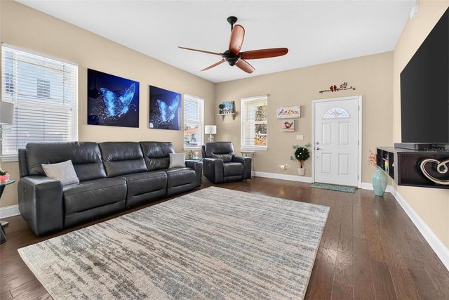 1301 36TH AVENUE N, St Petersburg, FL 33704