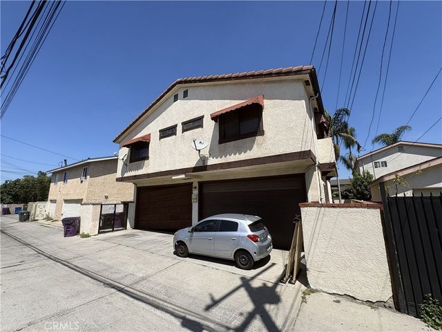 246 E Hullett Street, Long Beach, CA 90805