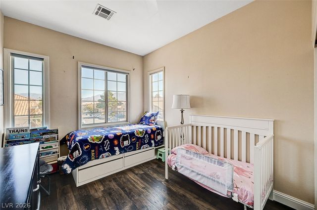 7813 Falconwing Avenue, Las Vegas, NV 89131