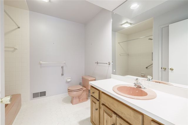 21 Sky Ridge Drive, Penfield, NY 14625