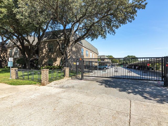 4420 Harlanwood Drive 231, Fort Worth, TX 76109