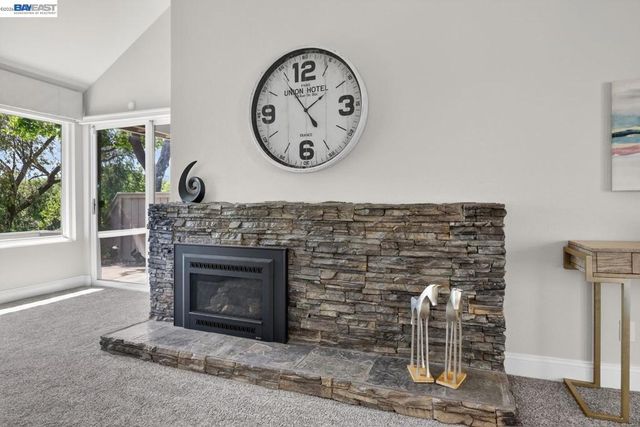 531 Silver Lake Dr, Danville, CA 94526