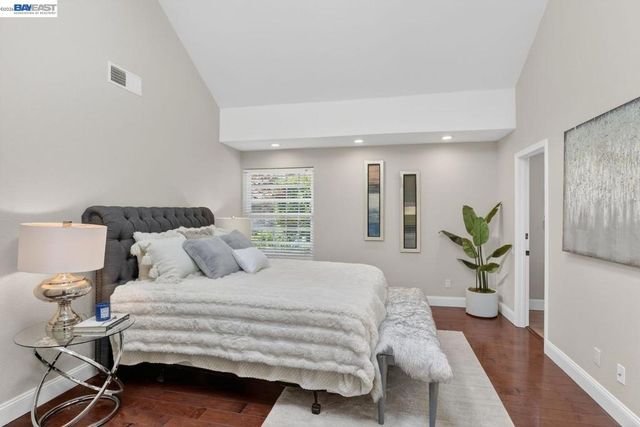 531 Silver Lake Dr, Danville, CA 94526