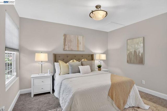 531 Silver Lake Dr, Danville, CA 94526