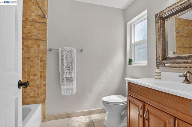 531 Silver Lake Dr, Danville, CA 94526